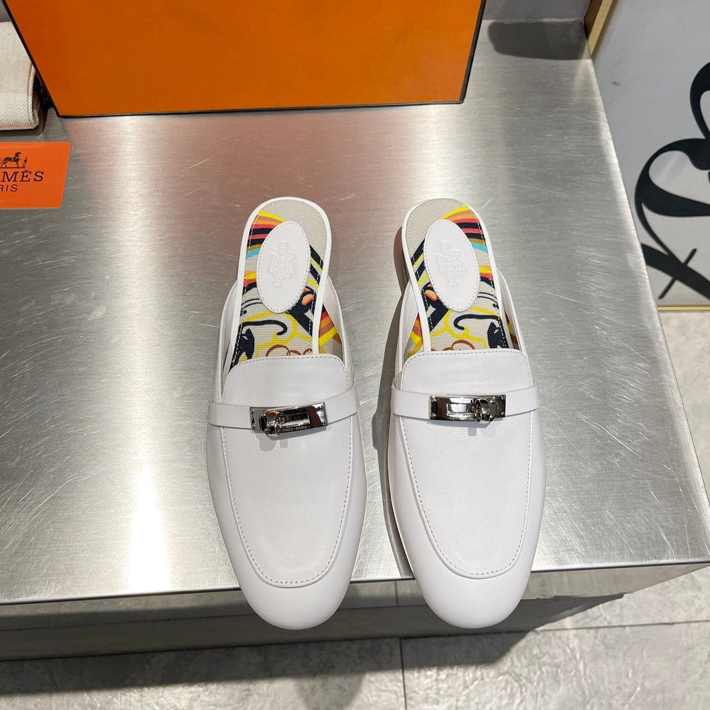 0Z MULE WHITE CALFSKIN WITH BLACK PATTERN、mysite、Cacoeks