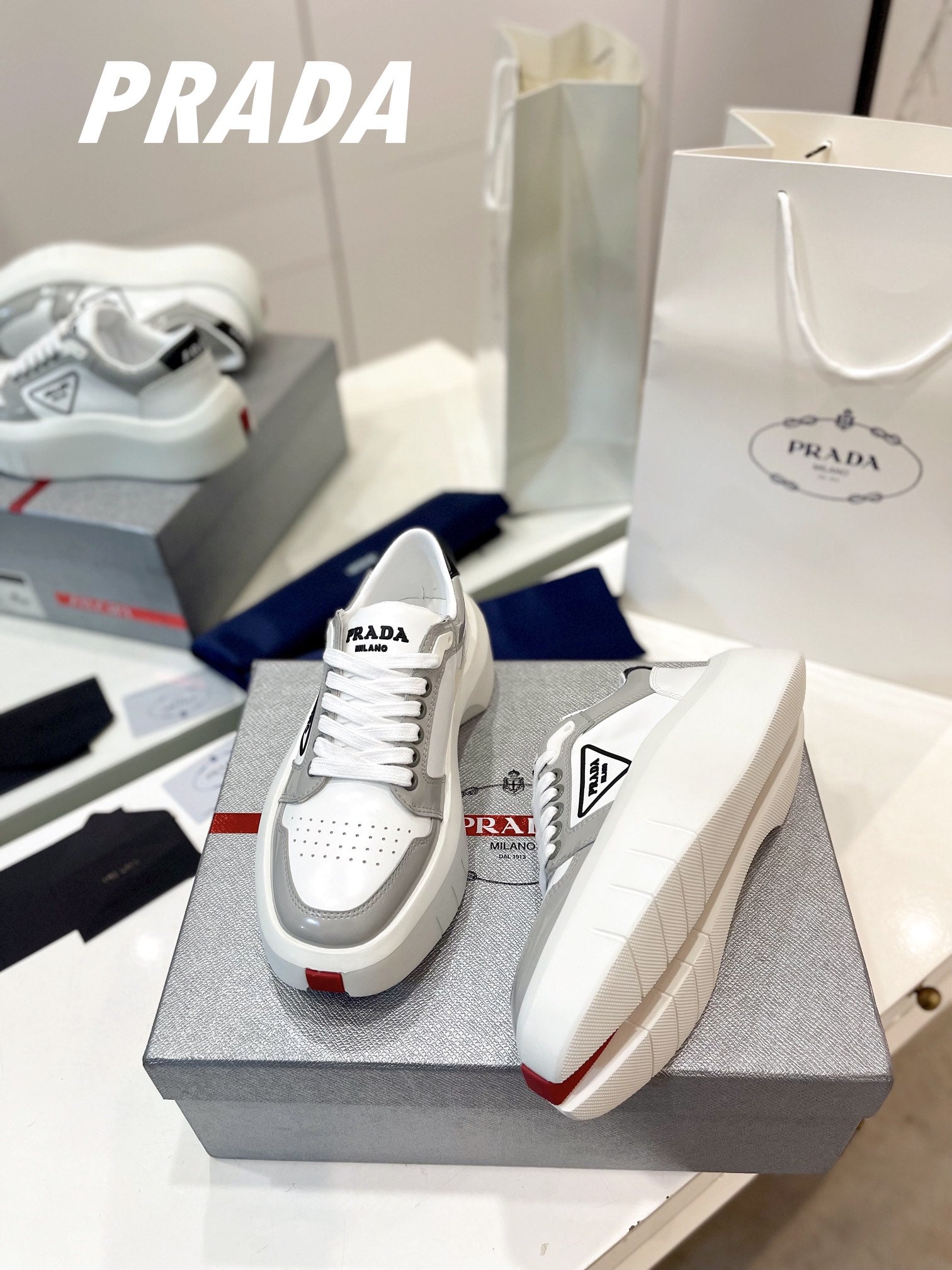 PRA DOWNTOWN THICK-SOLE SNEAKERS WHITE AND GRAY CALFSKIN、mysite、Cacoeks