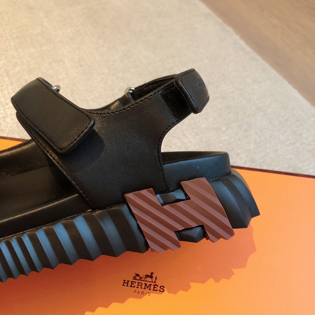 DAD SANDALS IN BLACK CALFSKIN AND RUBBER、mysite、Cacoeks