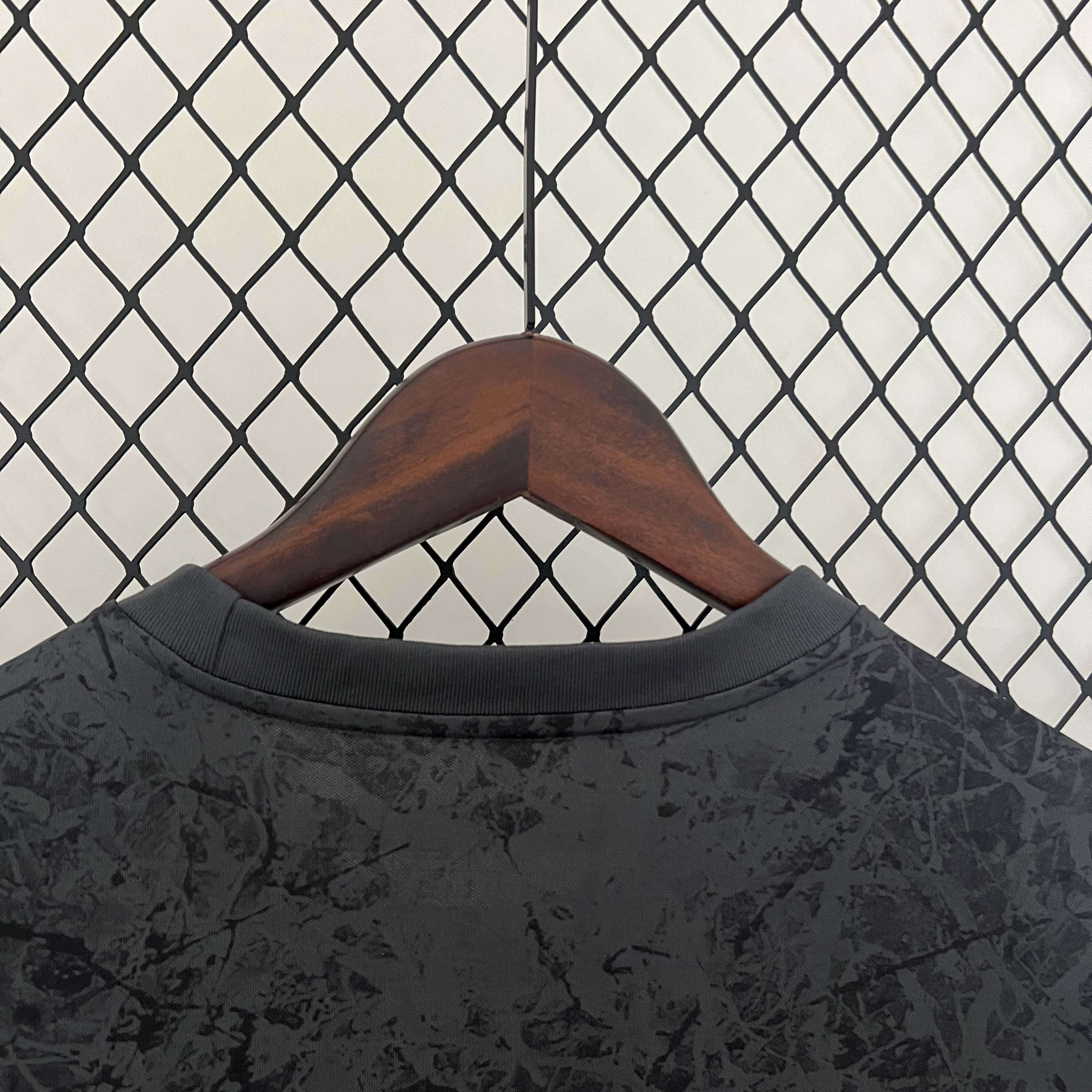 2024/2025 Manchester United Special Edition Black Football Shirt 1:1 Thai Quality:football jersey mysite: unitedjerseyfootball 邓江浪:football