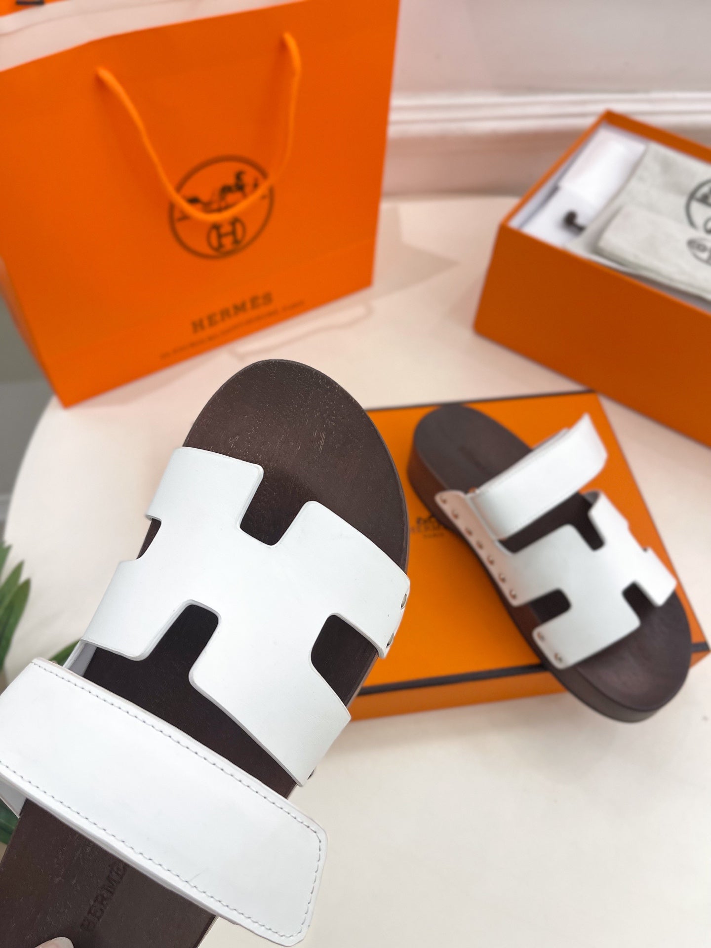 KOS CLOG IN WHITE CALFSKIN、mysite、Cacoeks