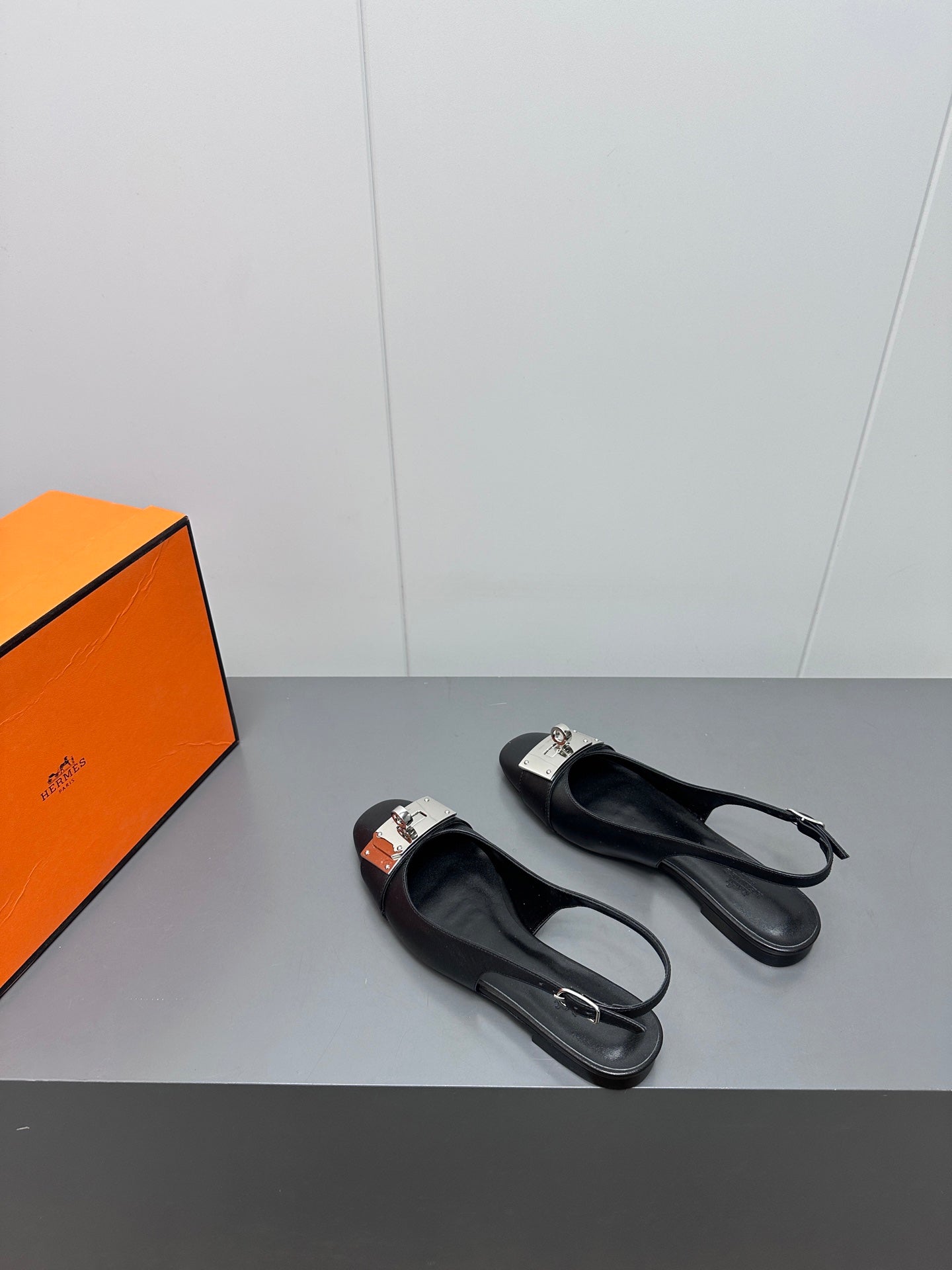 INNOCENTE SLINGBACK IN BLACK CALFSKIN、mysite、Cacoeks