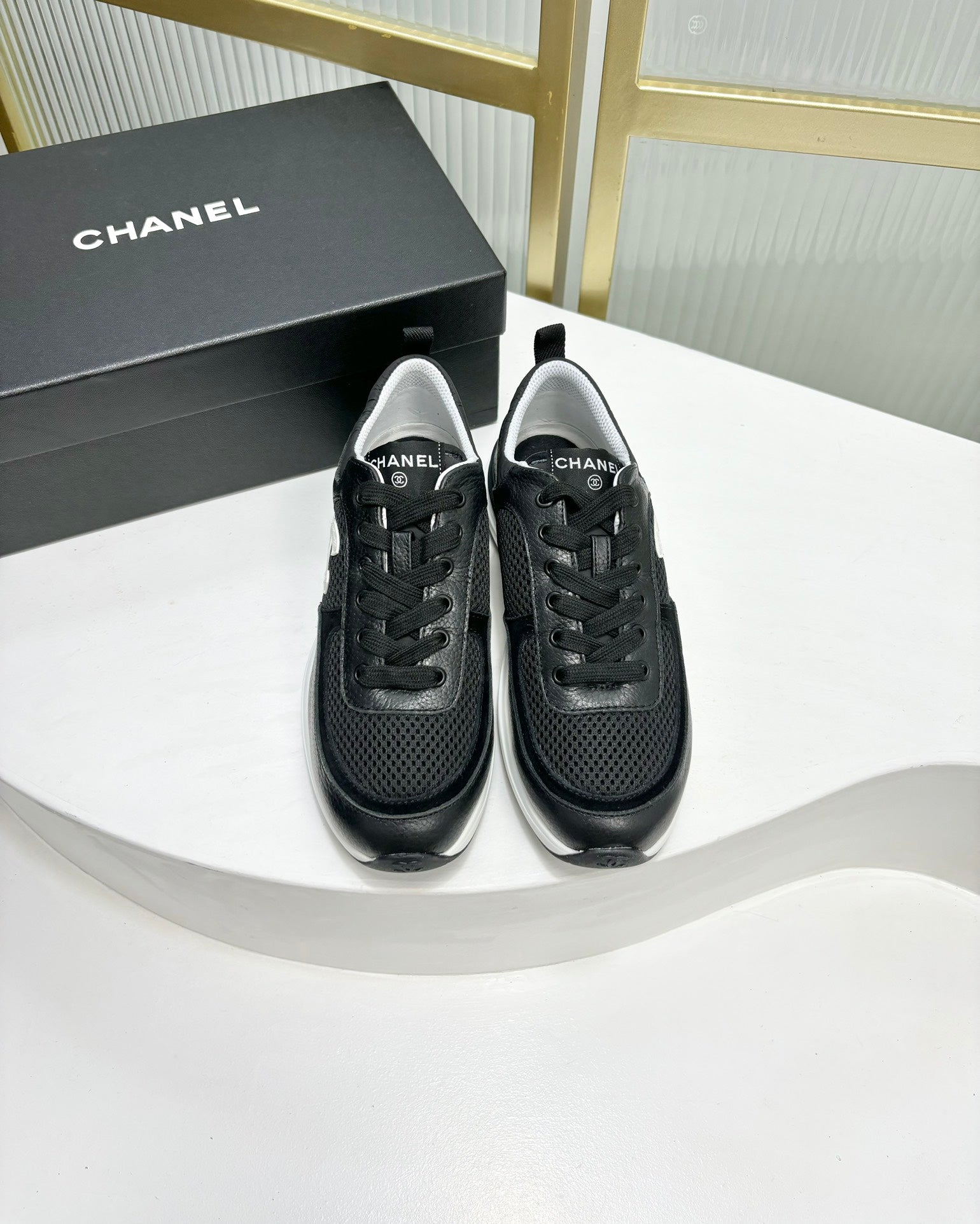 SNEAKER IN BLACK SUEDE WITH WHITE LOGO、mysite、Cacoeks