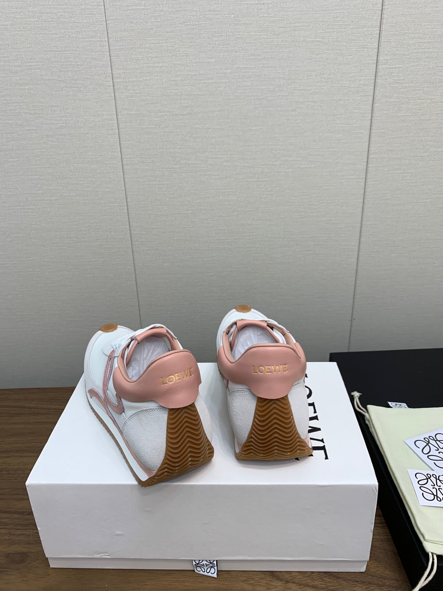 LW FLOW RUNNER SNEAKER WHITE-PEACHY SUEDE、mysite、Cacoeks