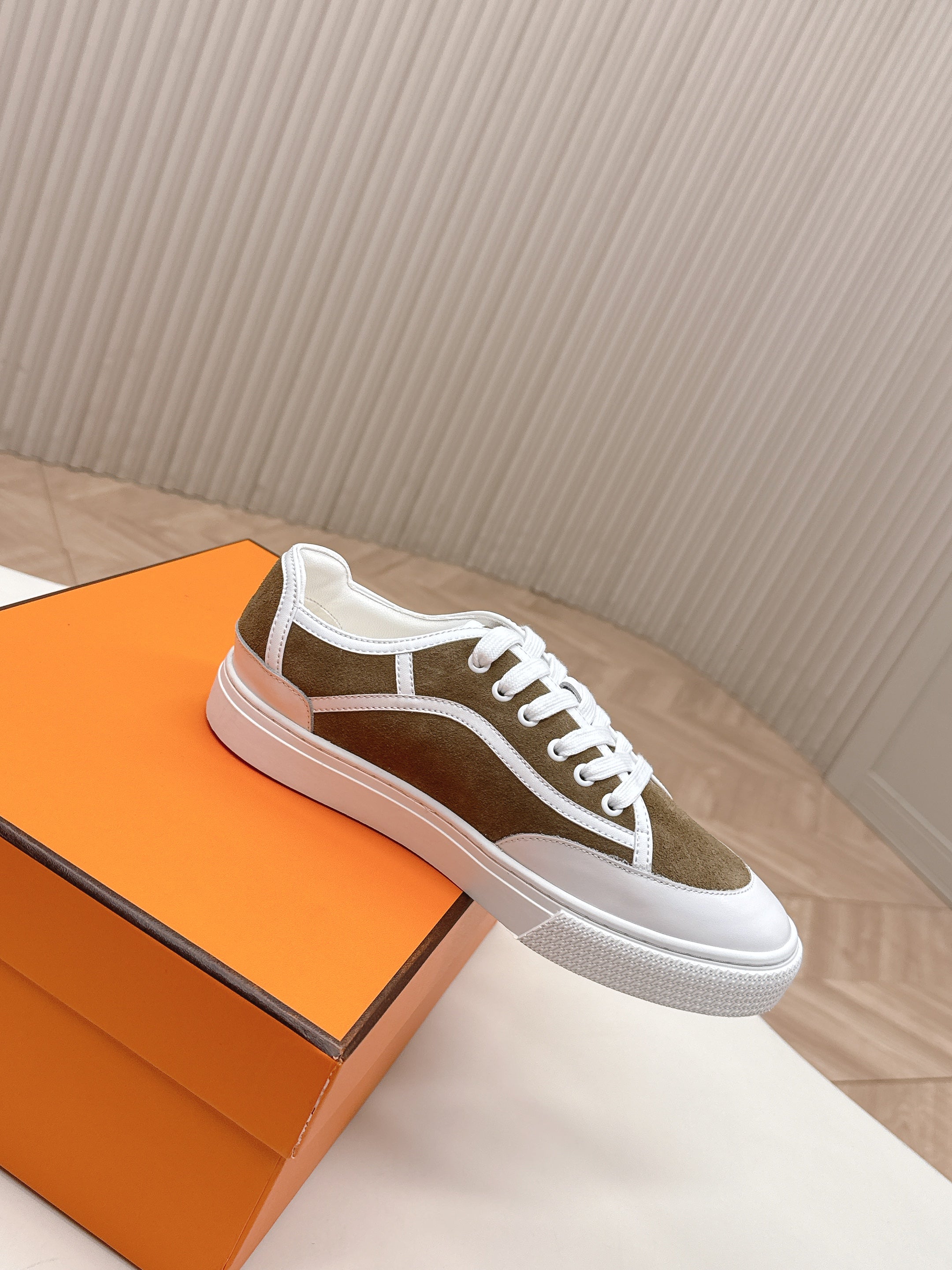 HM 25S SNEAKER LOW SPORTS IN BROWN SUEDE MIX WHITE LAMBSKIN、mysite、Cacoeks