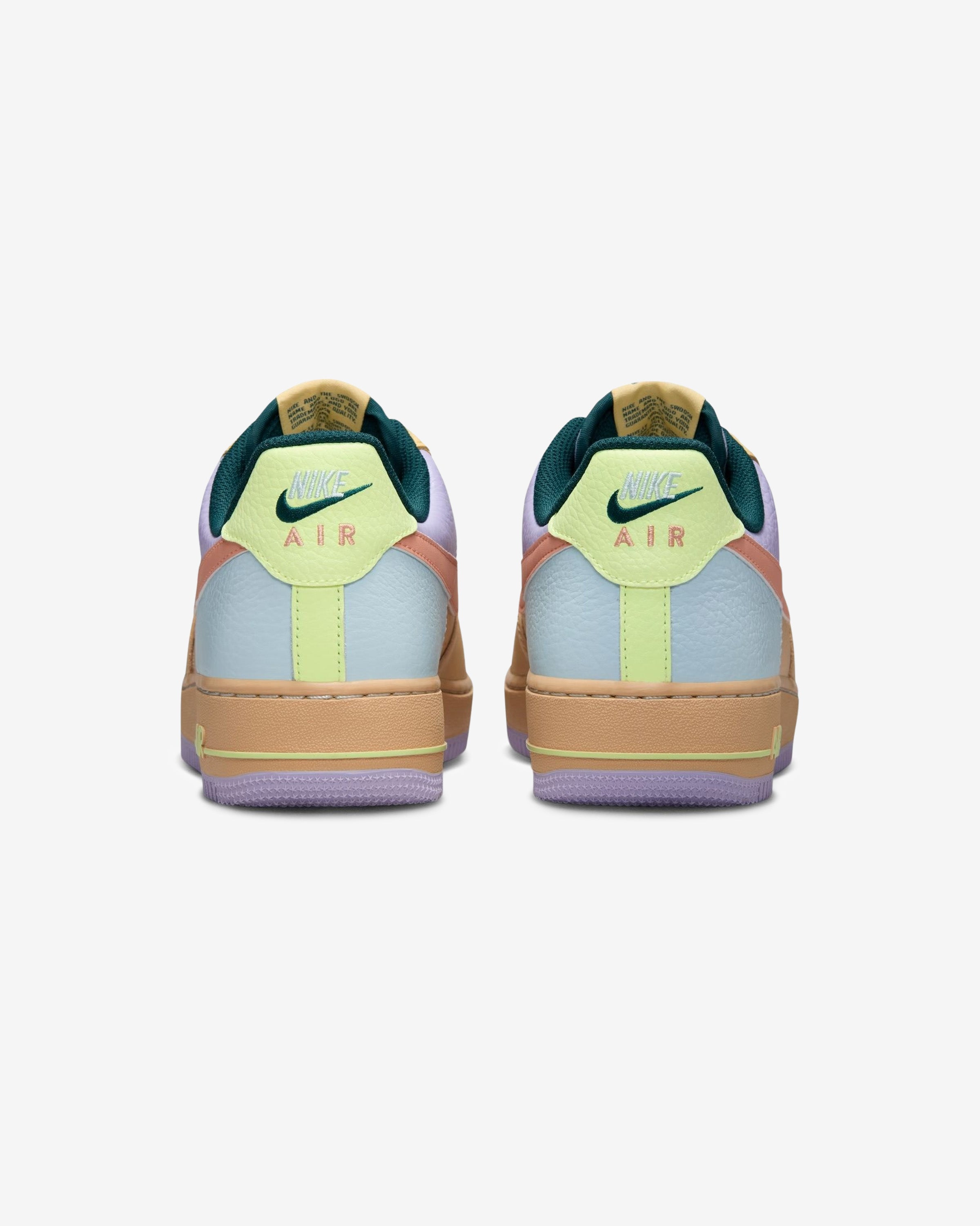 NIKE AIR FORCE 1 '07 - SESAME/ APRICOTAGATE