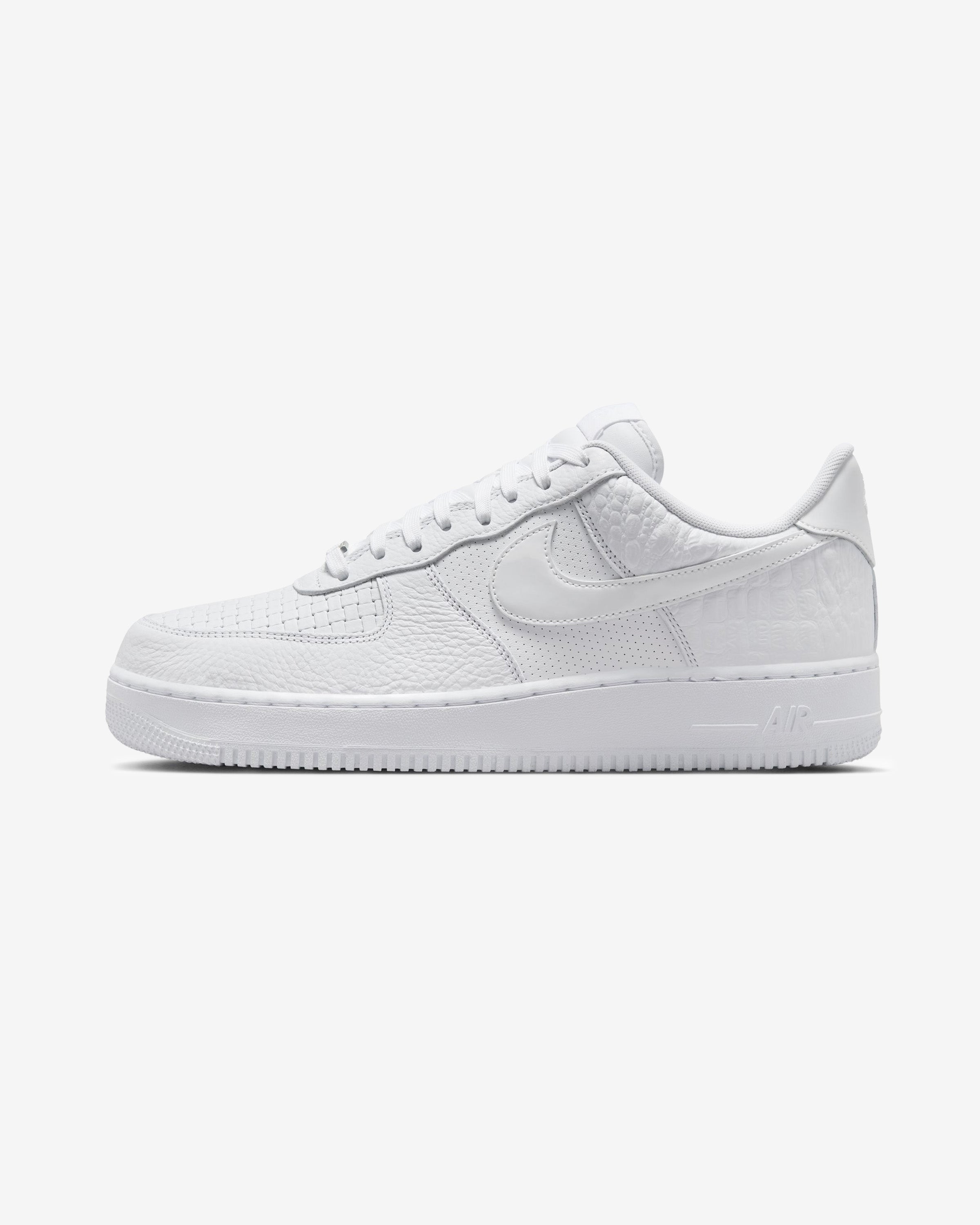 NIKE AIR FORCE 1 '07 LX - WHITE