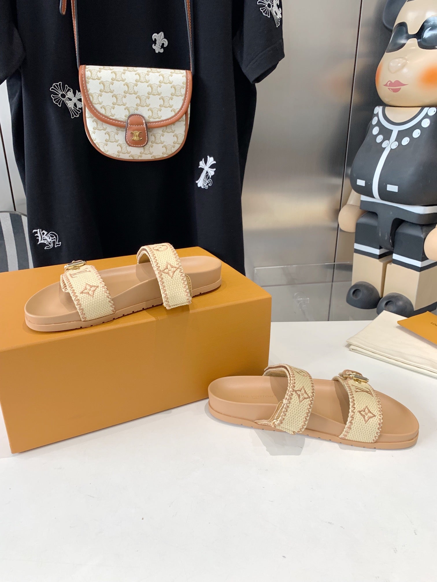 LV WOMEN SUNSET DAD SANDAL IN BEIGE MONOGRAM FABRIC MULE、mysite、Cacoeks