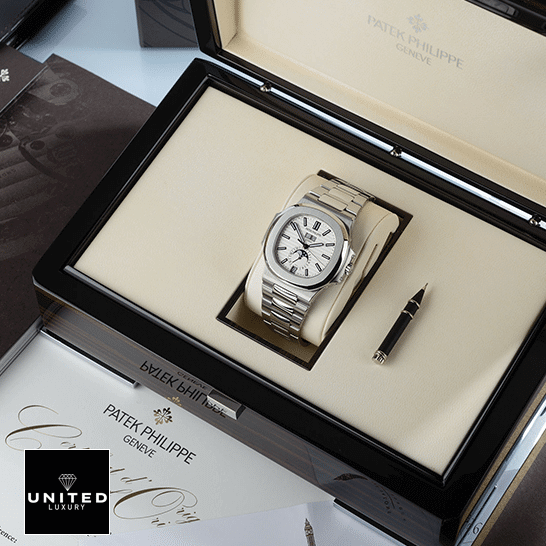 Patek Philippe Nautilus 5726 White Dial Replica in the box