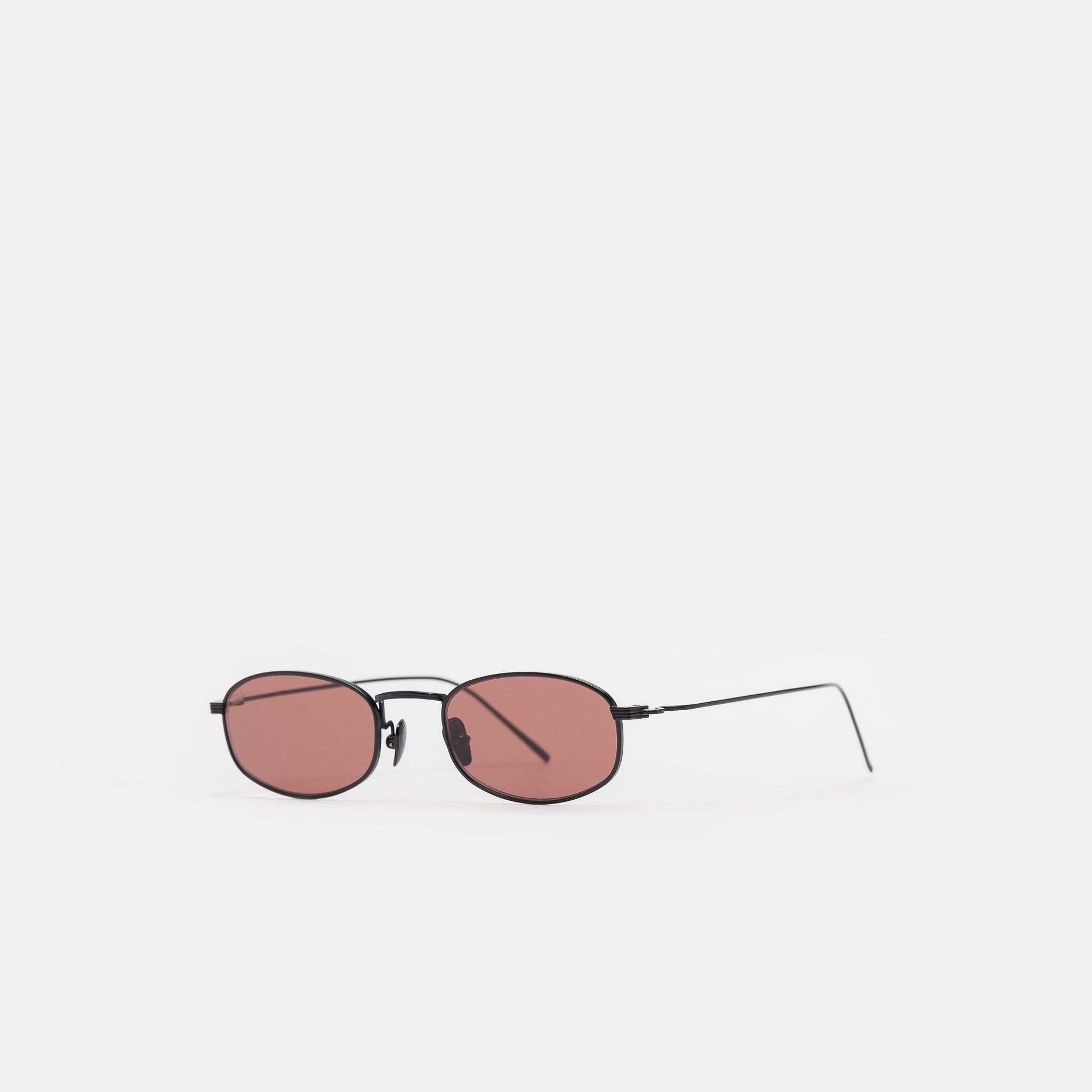 Icon Sunglasses in Matte Black/Burgundy