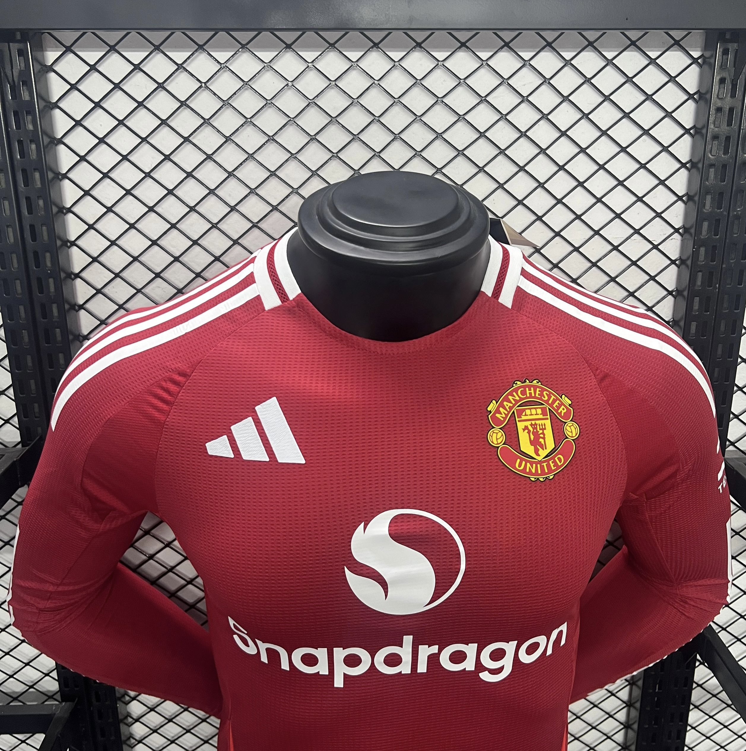 ManixJersey.com | Manchester United 24-25 Home Long Sleeve Jersey - Player Version -Customize Name, Number and Patch | Worldwide Shipping