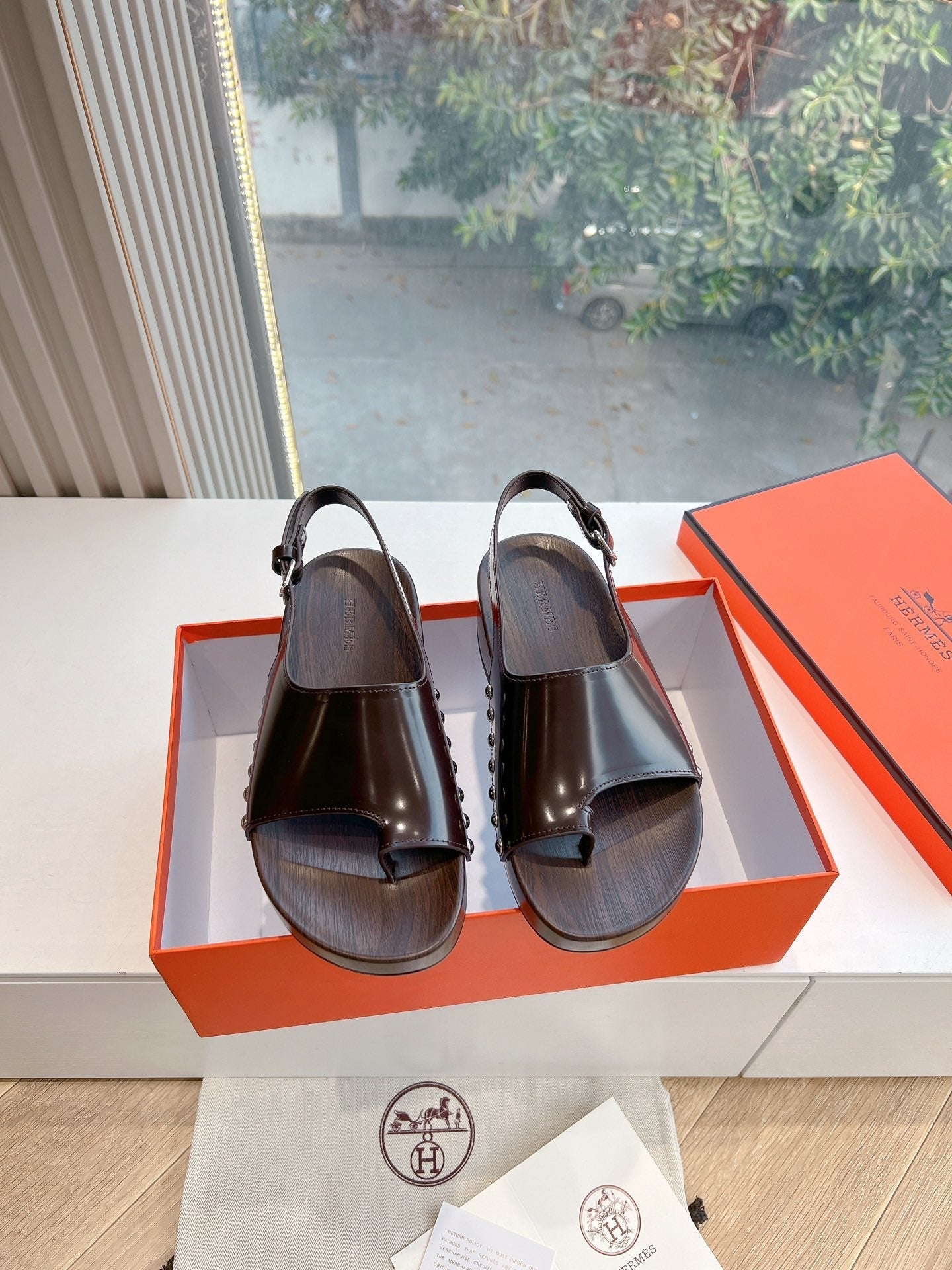 FLAT SANDAL IN BRUNETTE BROWN CALFSKIN、mysite、Cacoeks