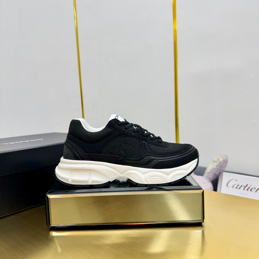 DAD SNEAKER IN BLACK SUEDE AND BREATHABLE MESH、mysite、Cacoeks