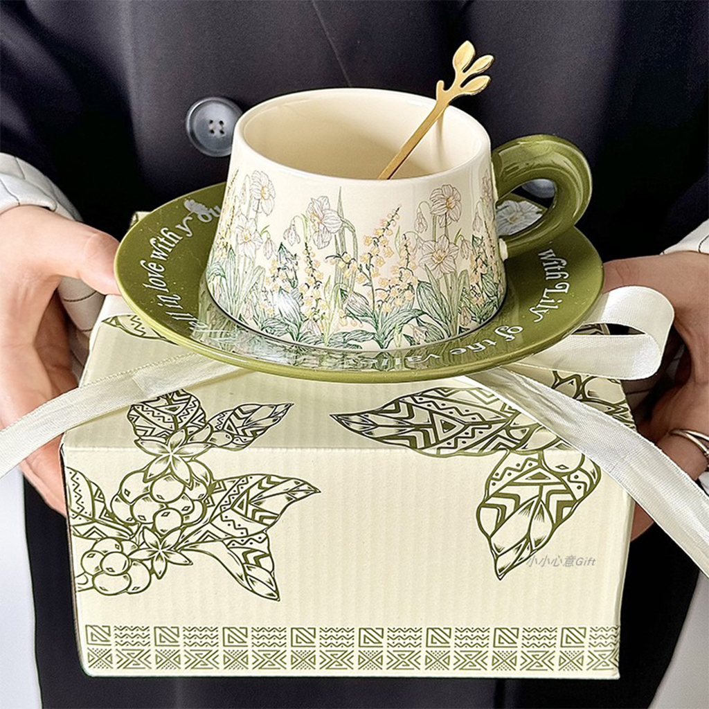 GEEK BAR-https://www.hot-toy.com/