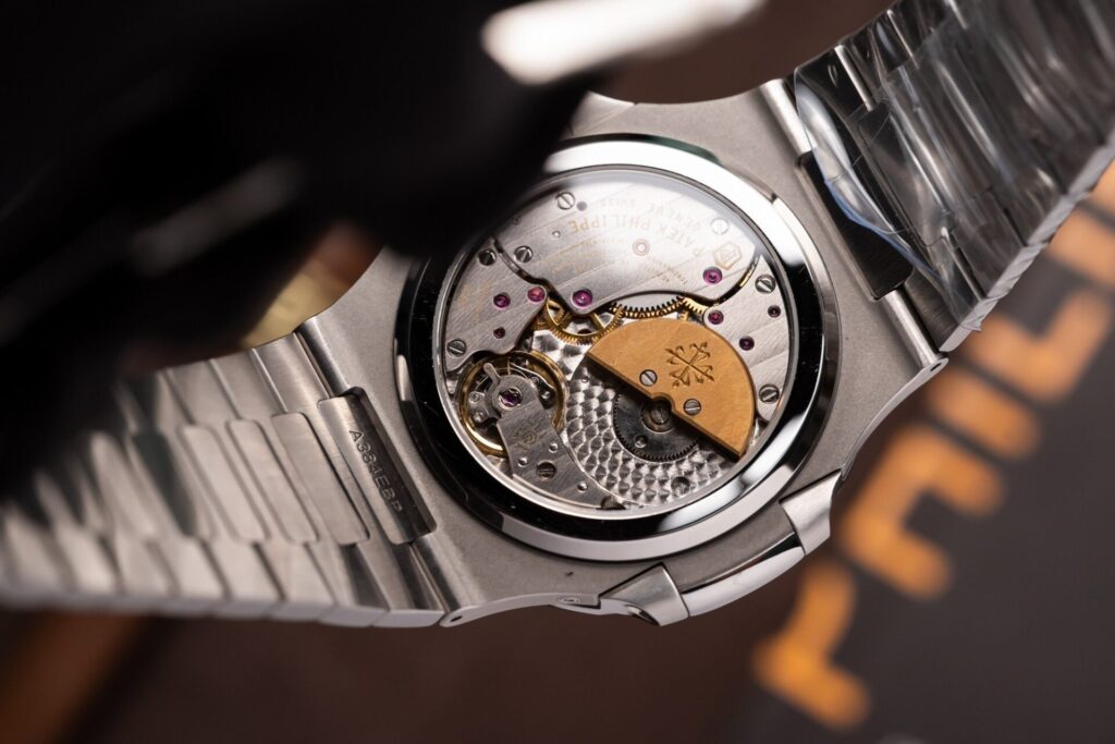 Đồng Hồ Patek Philippe Nautilus 5712 Replica 11 PPF V2 Full Chức Năng (8)