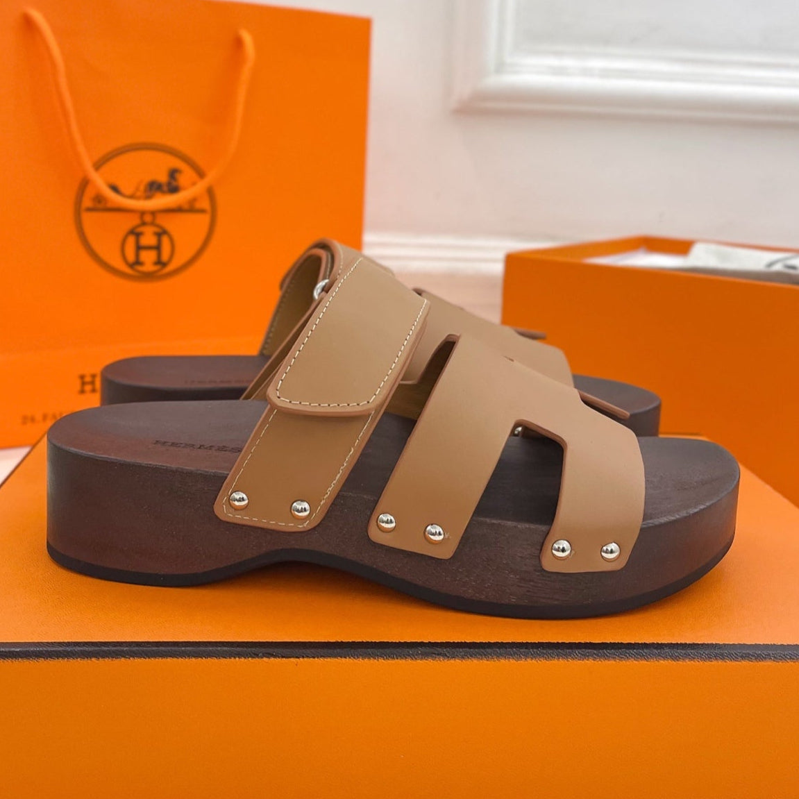 KOS CLOG IN PEANUT BROWN CALFSKIN、mysite、Cacoeks