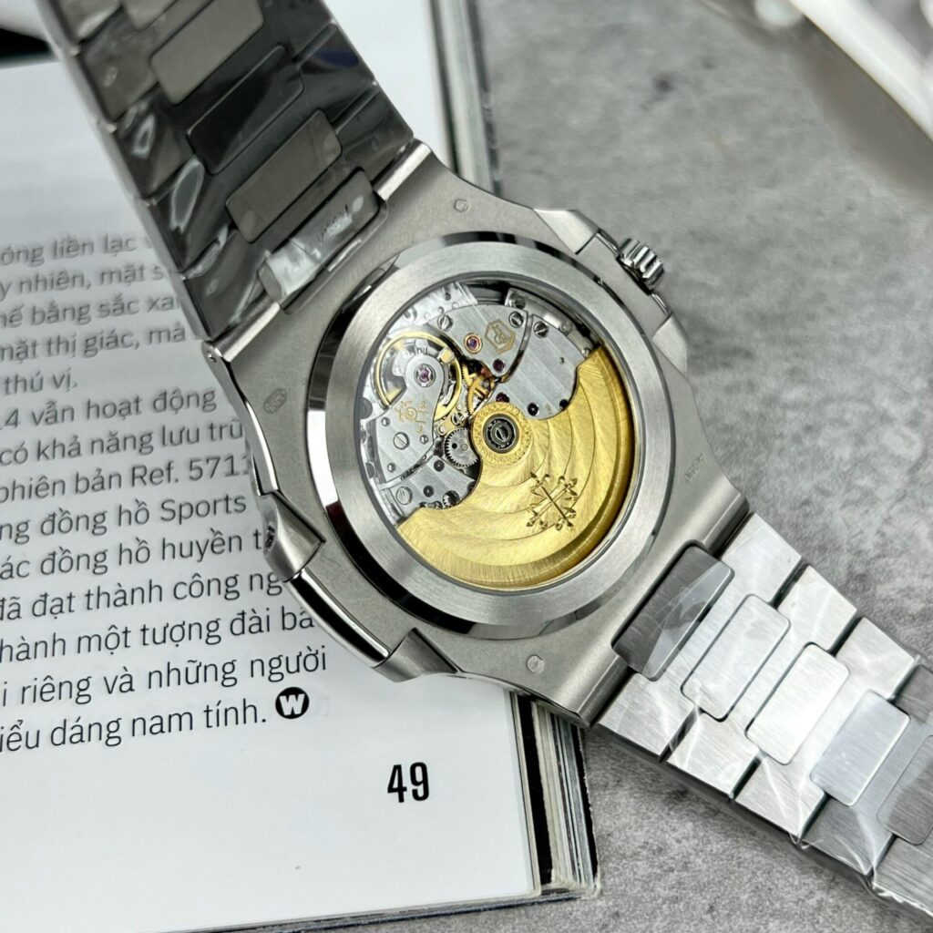 Đồng Hồ Patek Philippe Nautilus 5811 Replica 11 Nhà Máy 3K