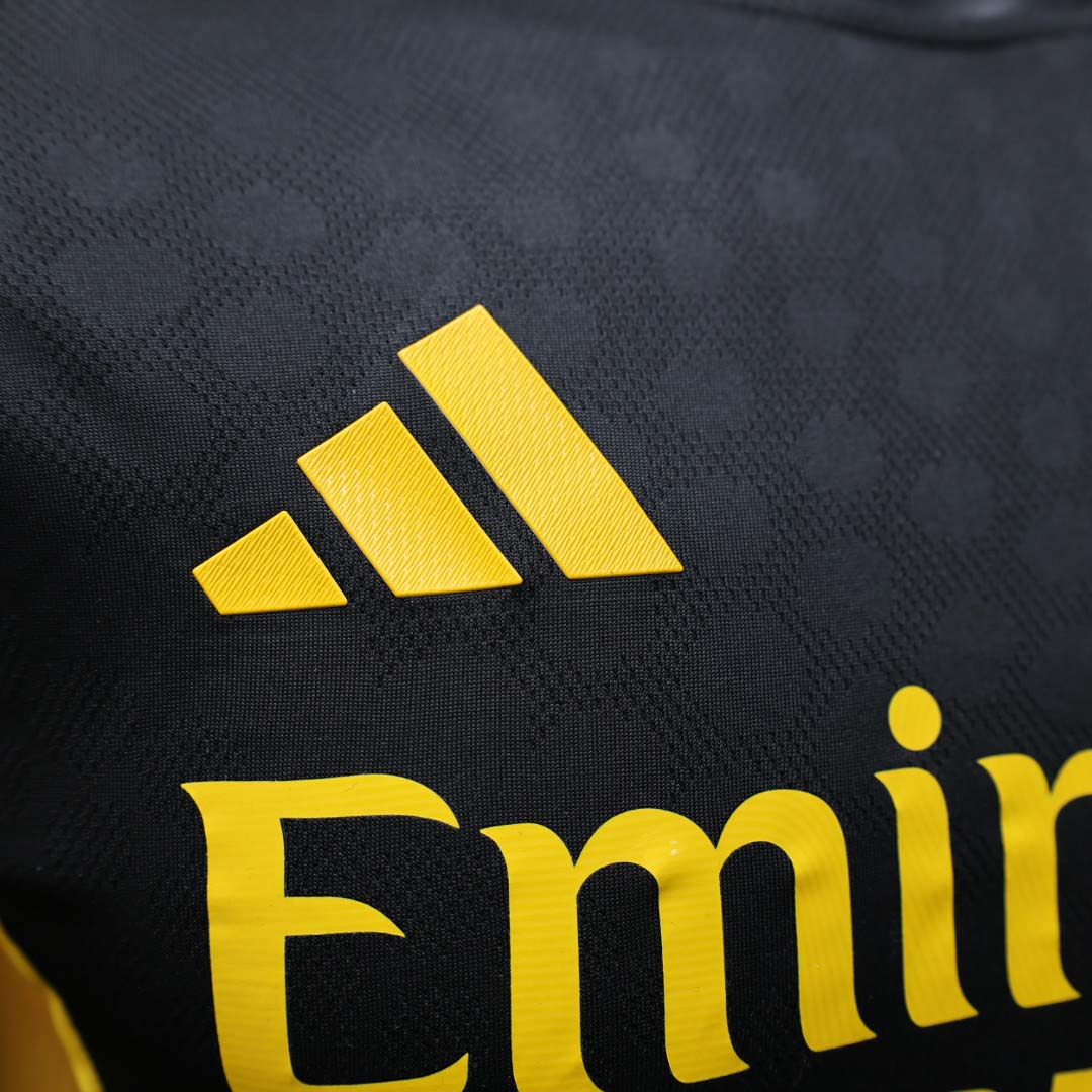 2025/2026 Player Version Real Madrid Special Edition Black and Gold Football Shirt 1:1 Thai Quality:football jersey mysite: unitedjerseyfootball 邓江浪:football