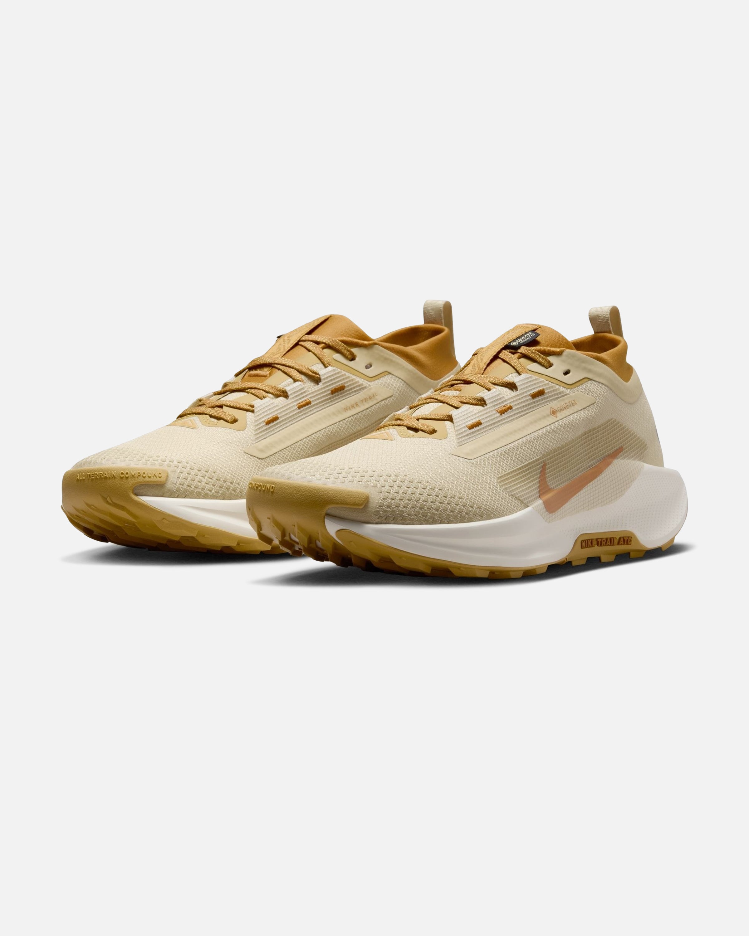 NIKE PEGASUS TRAIL 5 GTX - TEAMGOLD/ DESERTOCHRE