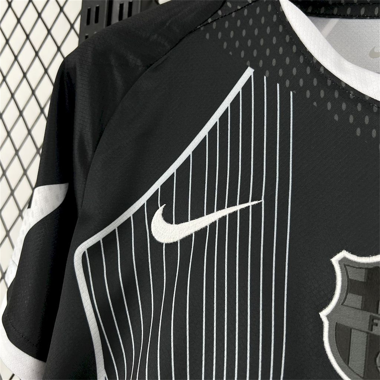 UltraTrikot-Barcelona 25-26 T90 White Lines Black Jersey - Fans Version