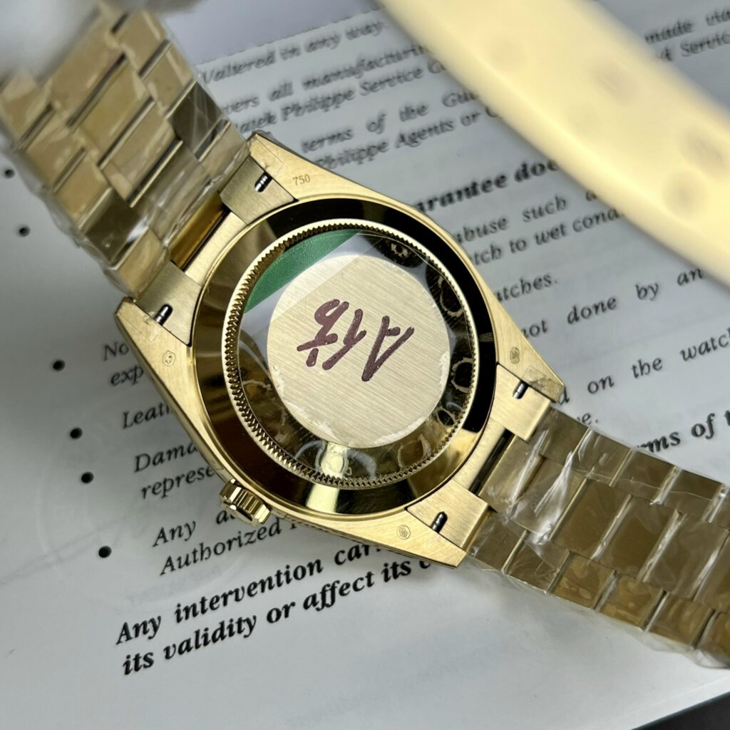 Đồng Hồ Rolex Day-Date Replica 11 Mặt Xà Cừ Nhà Máy TW 40mm