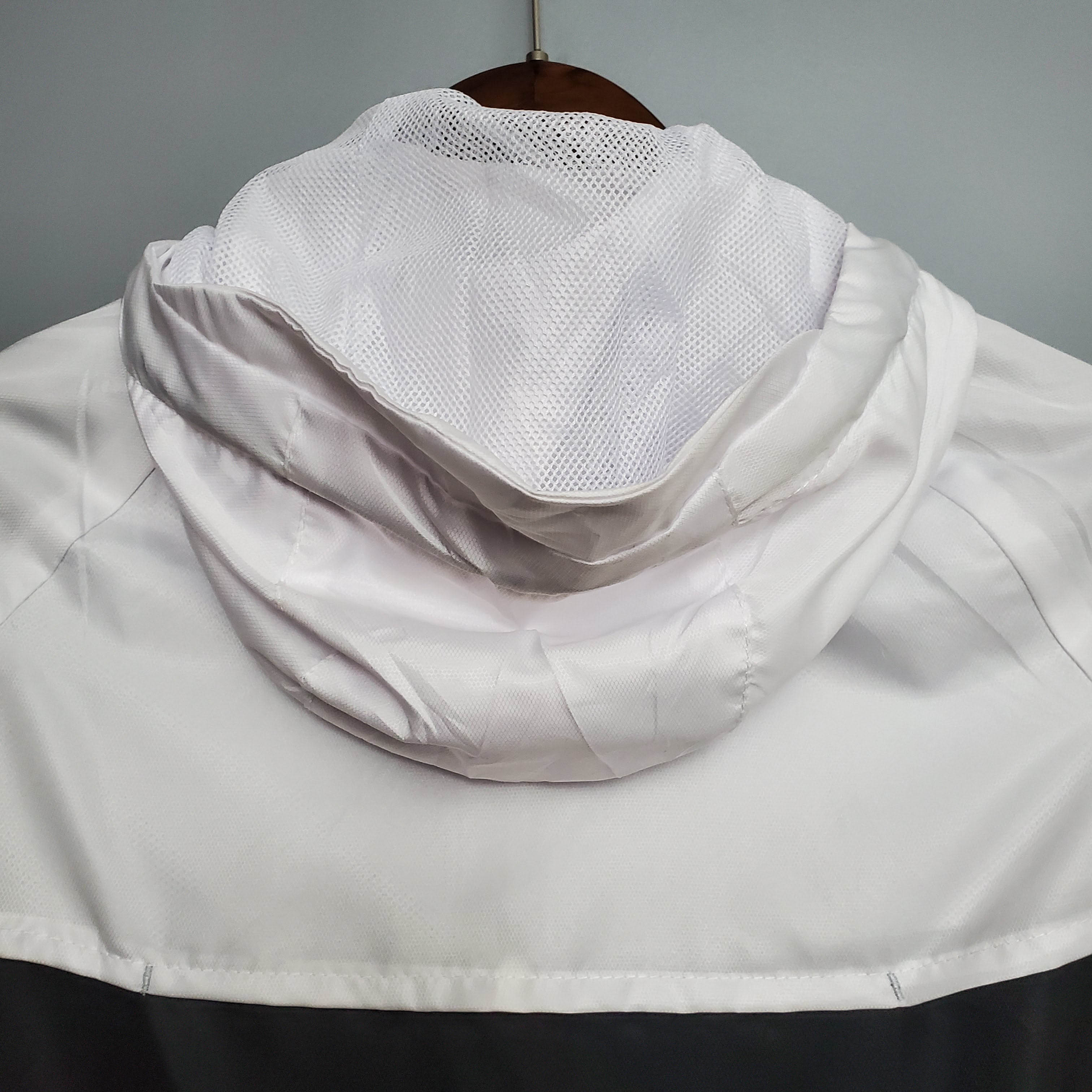 Psg Paris Saint-Germain Windbreaker Classic Style Black-White:football jersey mysite: unitedjerseyfootball 邓江浪:football