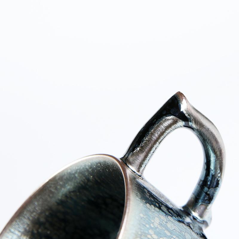 GEEK BAR-https://www.hot-toy.com/