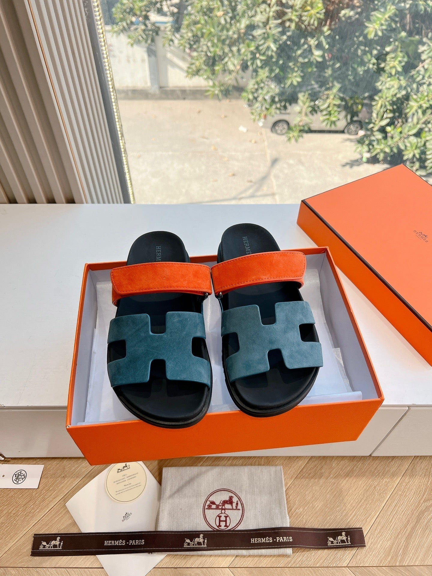 CHYPRE SANDAL IN TEAL GREEN MIX FIRE ORANGE SUEDE、mysite、Cacoeks