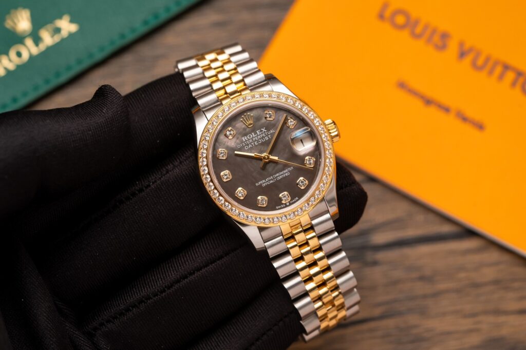 Đồng Hồ Rolex DateJust 278273 Replica 11 Mặt Xà Cừ Tím 31mm (2)