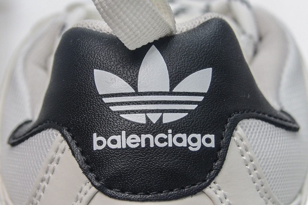 Balenciaga Triple S Sneaker x Adidas in White、mysite、Cacoeks