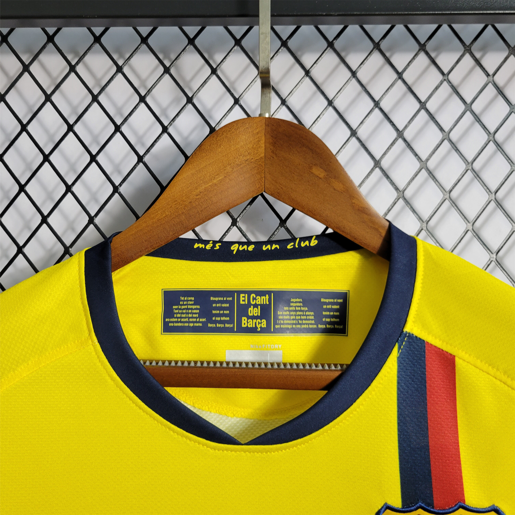 ManixJersey.com | Retro Barcelona 08-09 Away Stadium Long Sleeve Jersey -Customize Name, Number and Patch | Worldwide Shipping