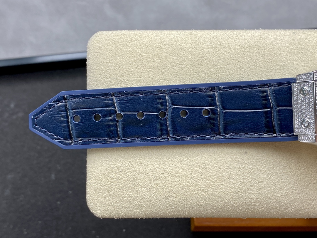 511.NX.7170.LR Hublot Classic Fusion Diamond Automatic-fasswatch