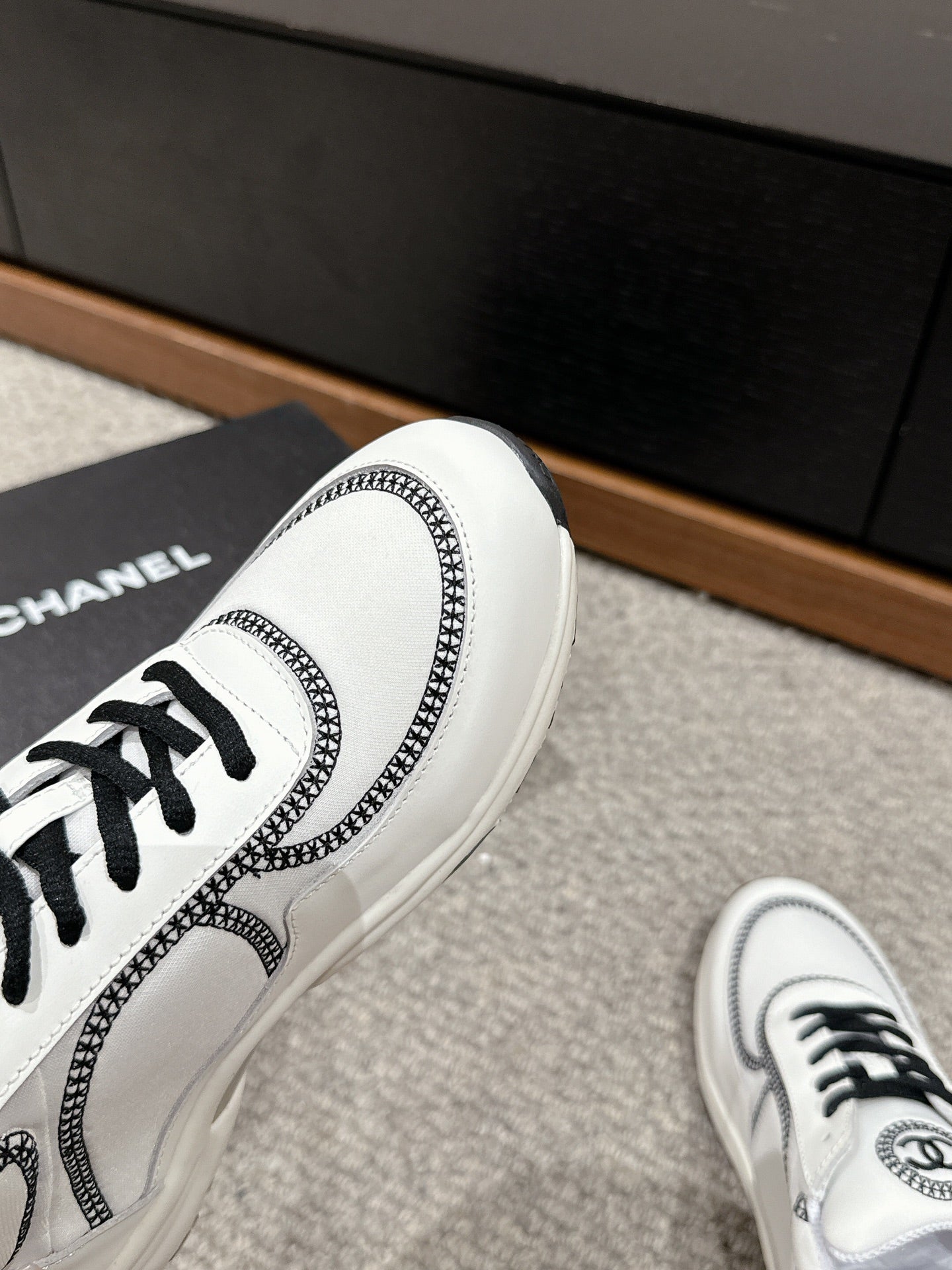 CLASSIC TRAINER IN WHITE MIX BLACK FABRIC、mysite、Cacoeks