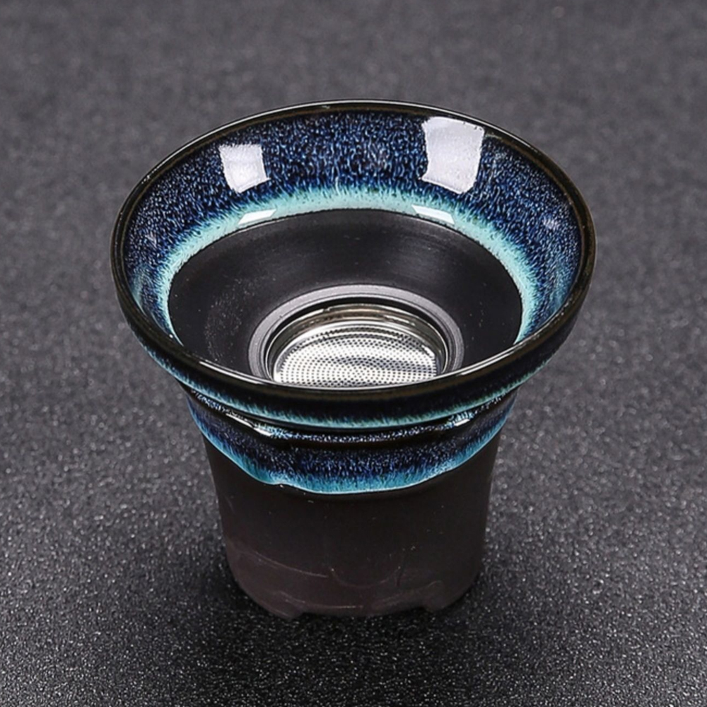 GEEK BAR-https://www.hot-toy.com/