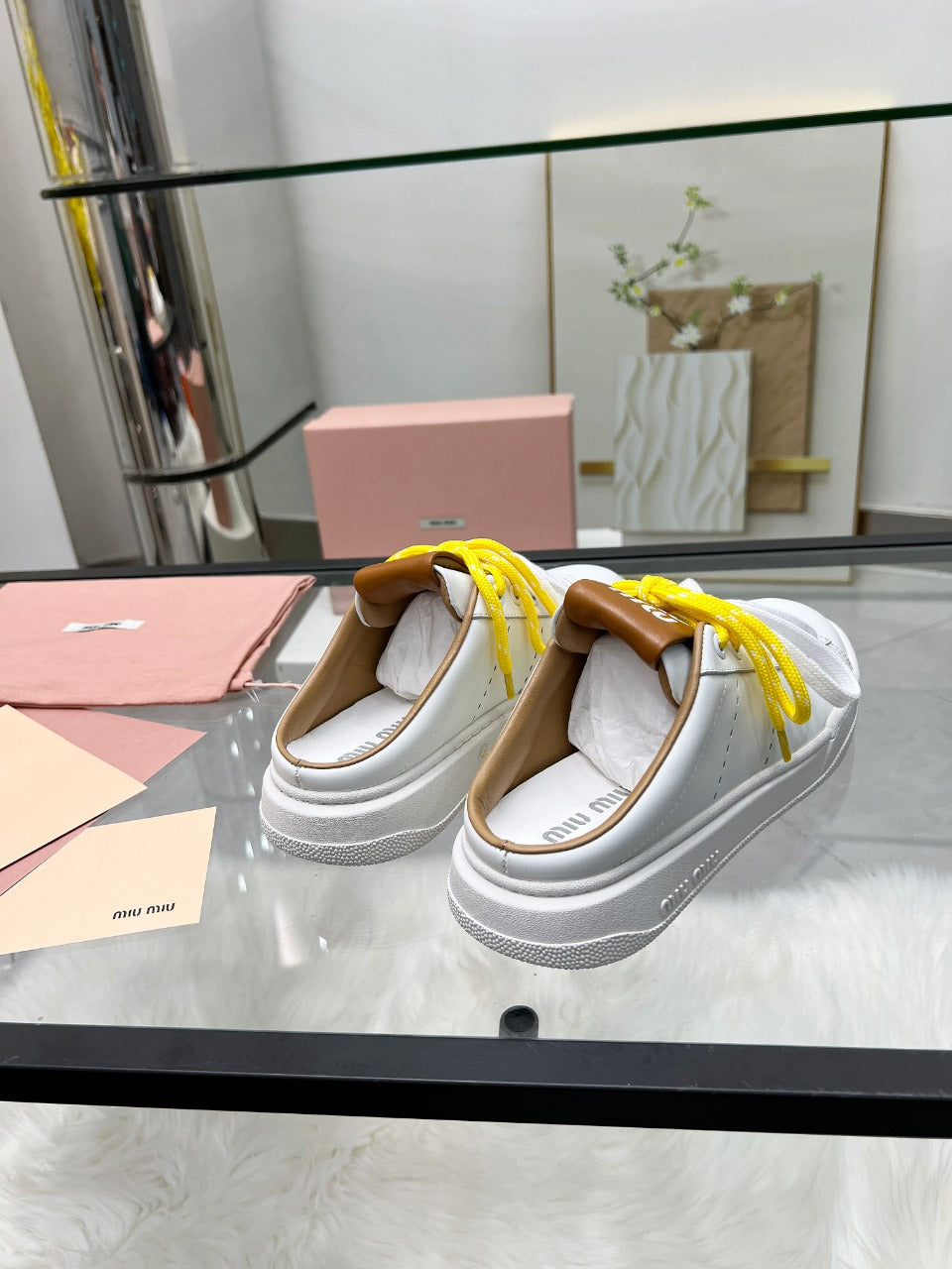 SNEAKER MULES IN WHITE MIX BROWN CALFSKIN WHITE YELLOW LACES、mysite、Cacoeks