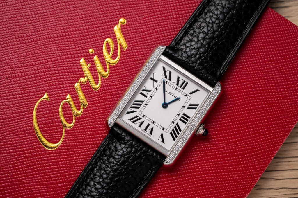 Đồng Hồ Cartier Tank Must W4TA0017 Replica 11 Đính Đá 33.7x25 (2)