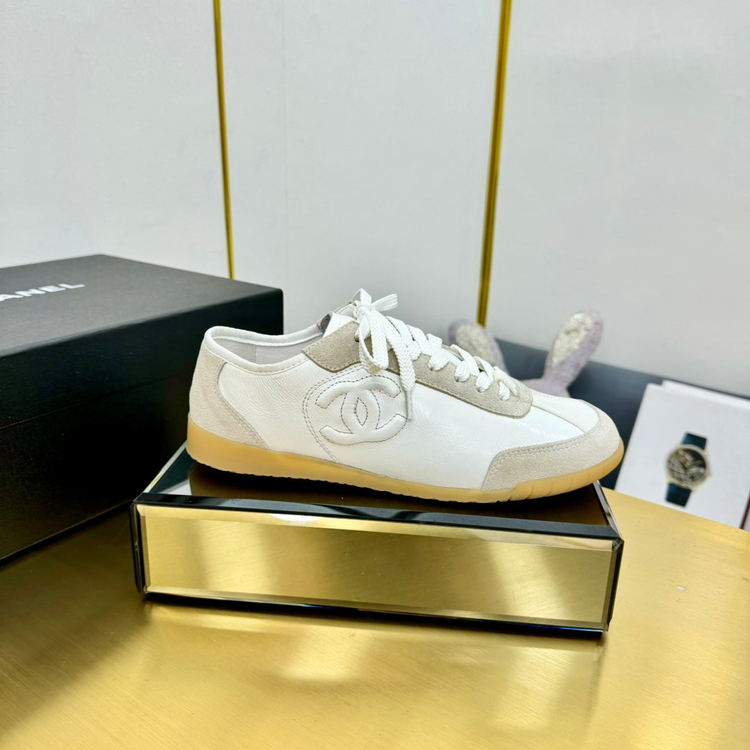 CC SNEAKER IN WHITE CALFSKIN AND SUEDE、mysite、Cacoeks