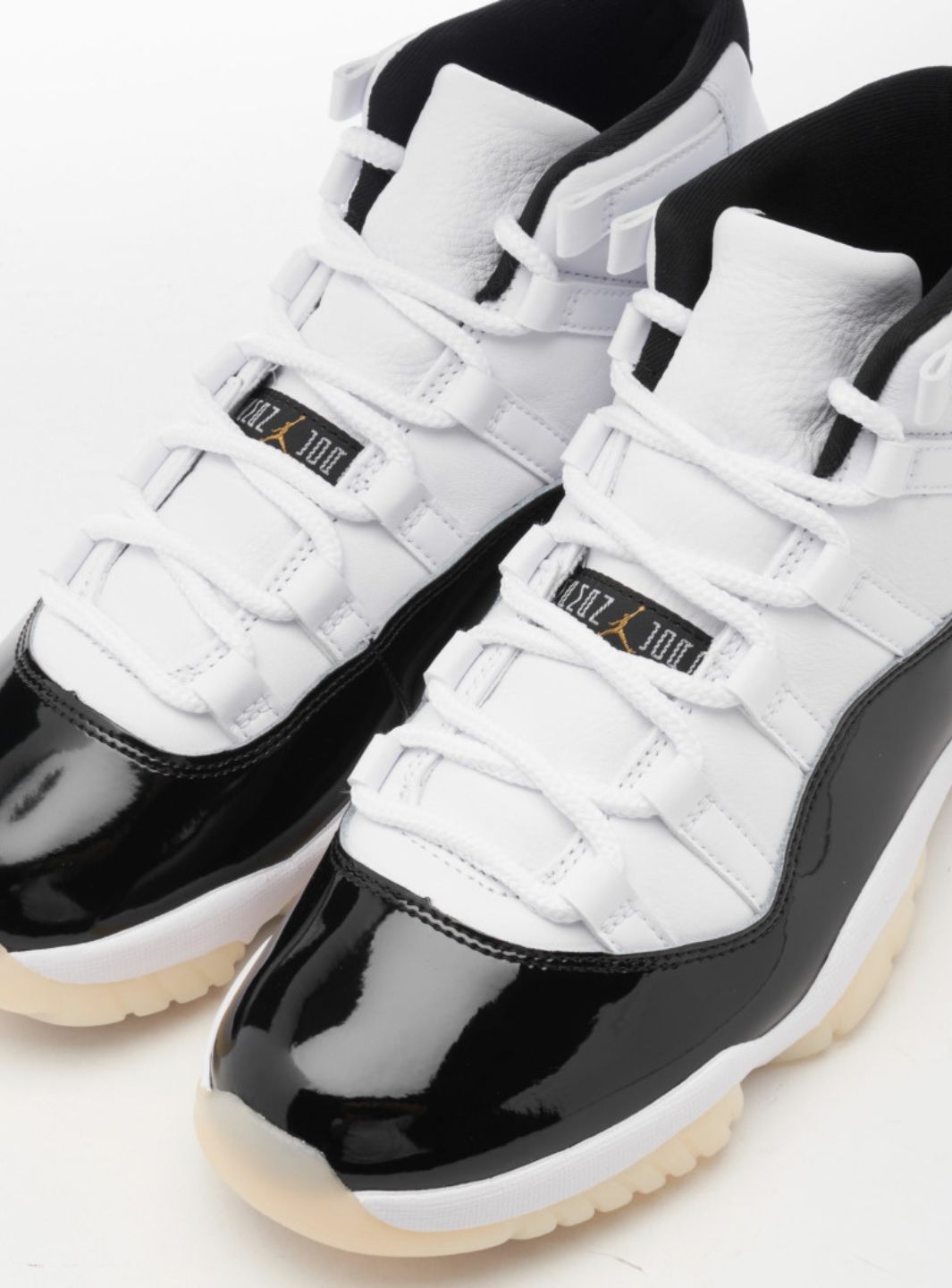 Air Jordan 11 Retro DMP Gratitude (2023)、JORDAN、Cacoeks