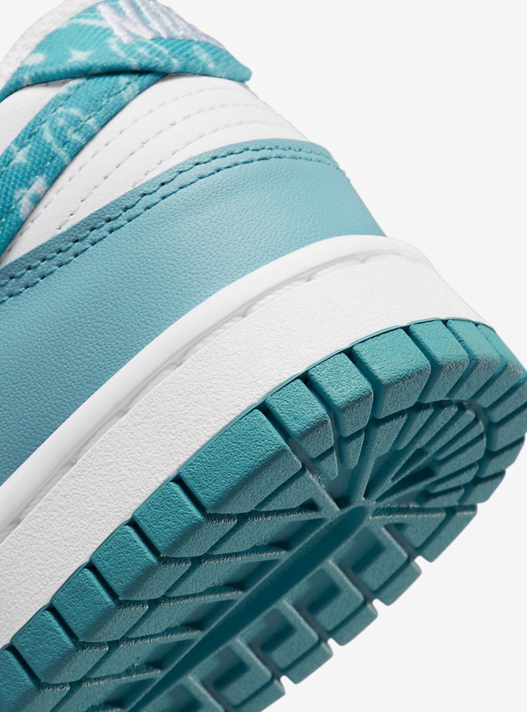 Nike Dunk Low Essential Paisley Pack Worn Blue (W)、NIKE、Cacoeks