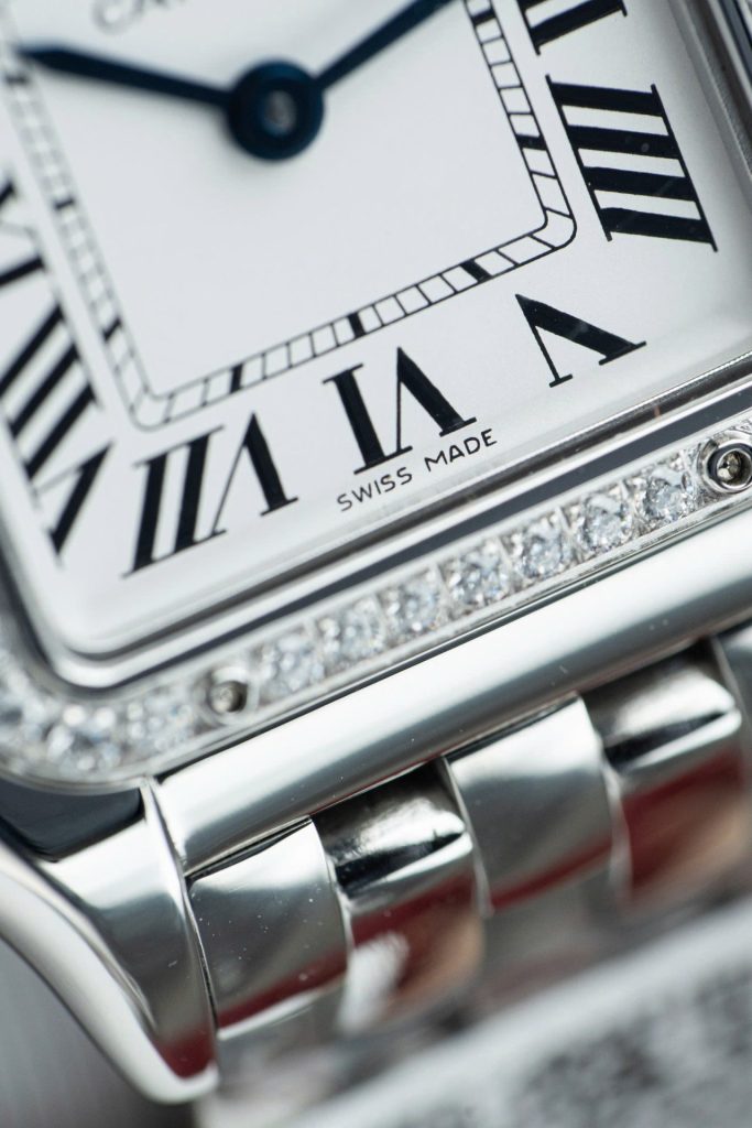 Đồng Hồ Cartier Panthere W2PN0007 Replica 11 Mặt Trắng Vành Đính Đá 27x37mm (2)