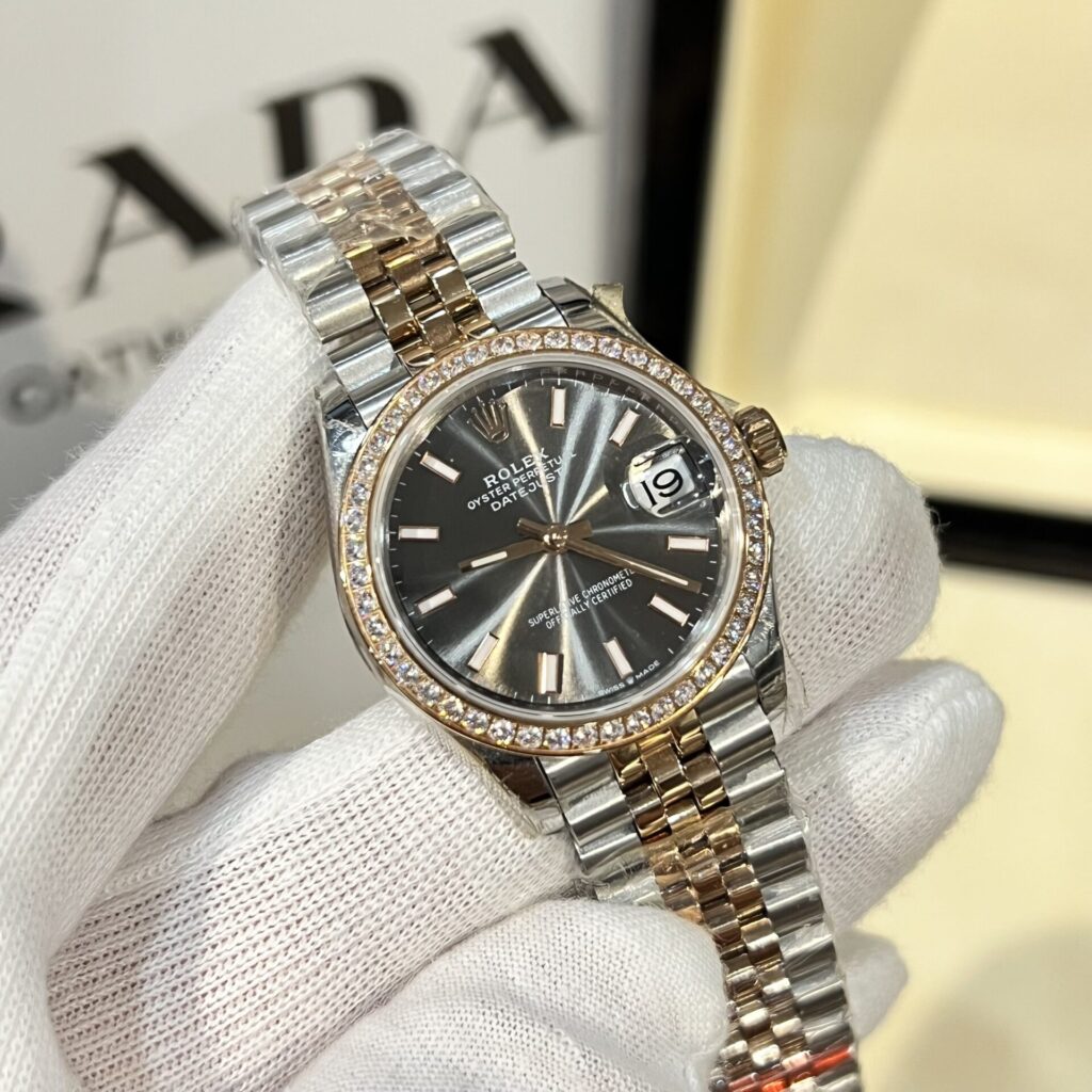Đồng Hồ Rolex Nữ Đính Đá Mặt Số Xám Fake 11 31mm (7)