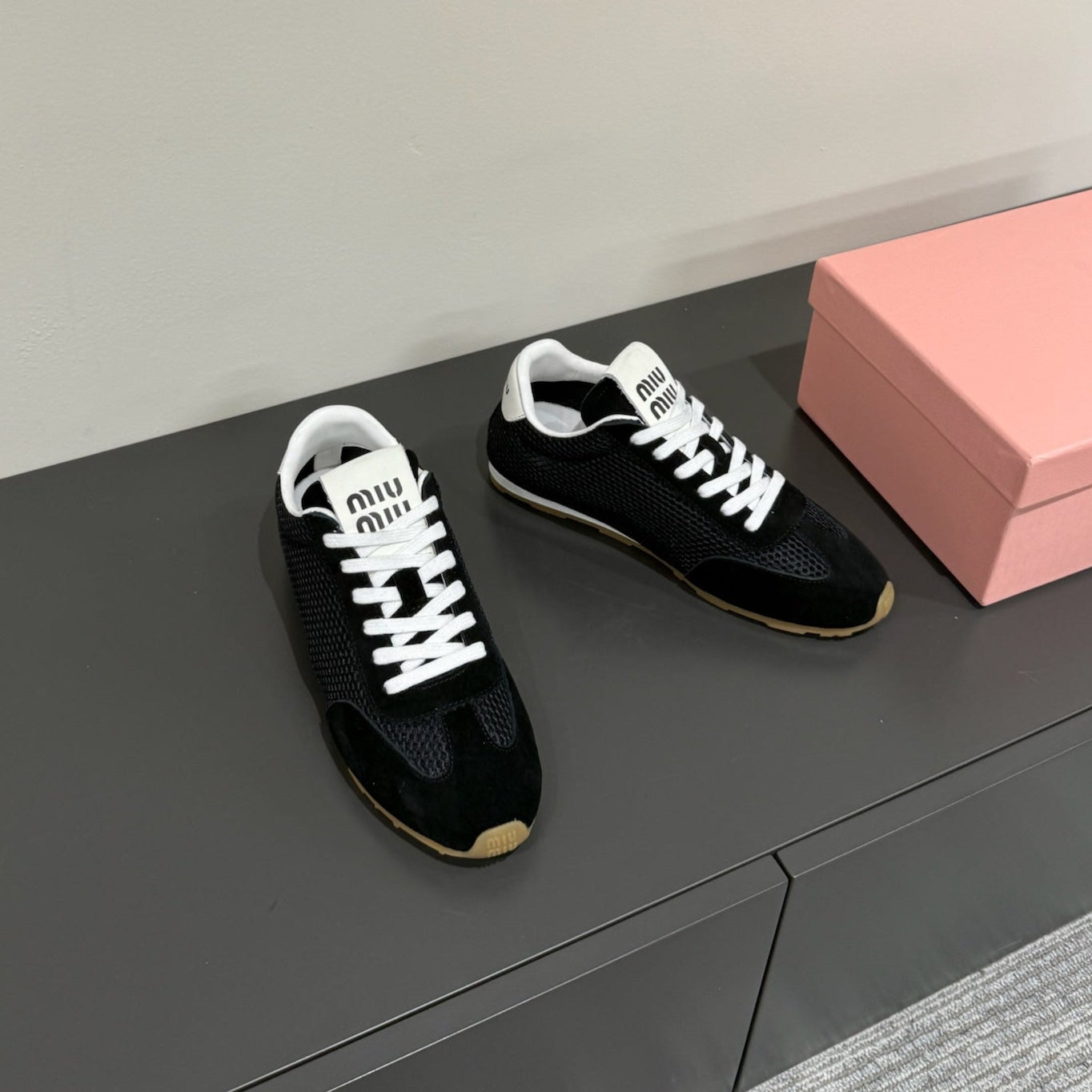 RETRO SNEAKERS IN BLACK MESH AND SUEDE、mysite、Cacoeks