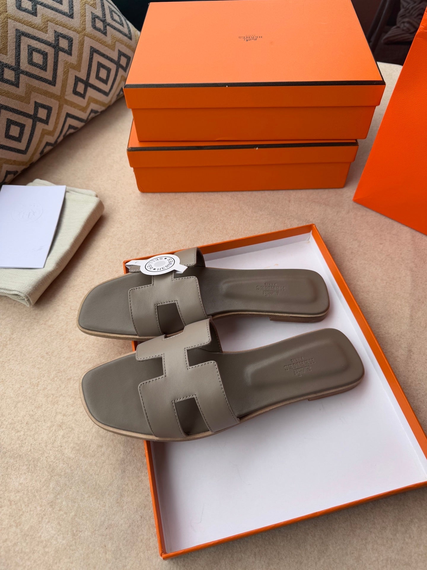 0RAN SANDALS IN CEDAR BROWN CALFSKIN、mysite、Cacoeks