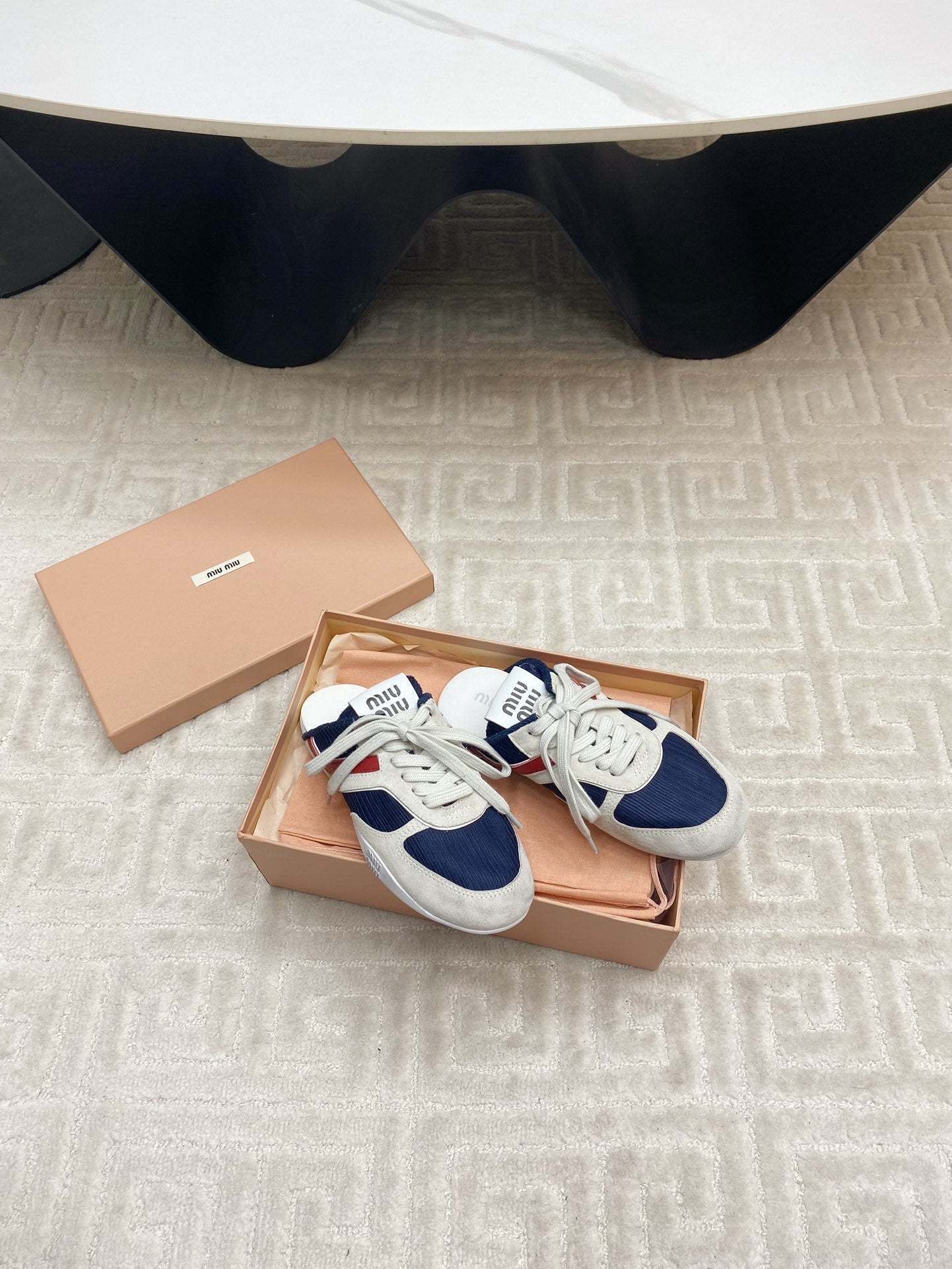 SNEAKER MULES IN NAVY MESH AND BEIGE SUEDE、mysite、Cacoeks