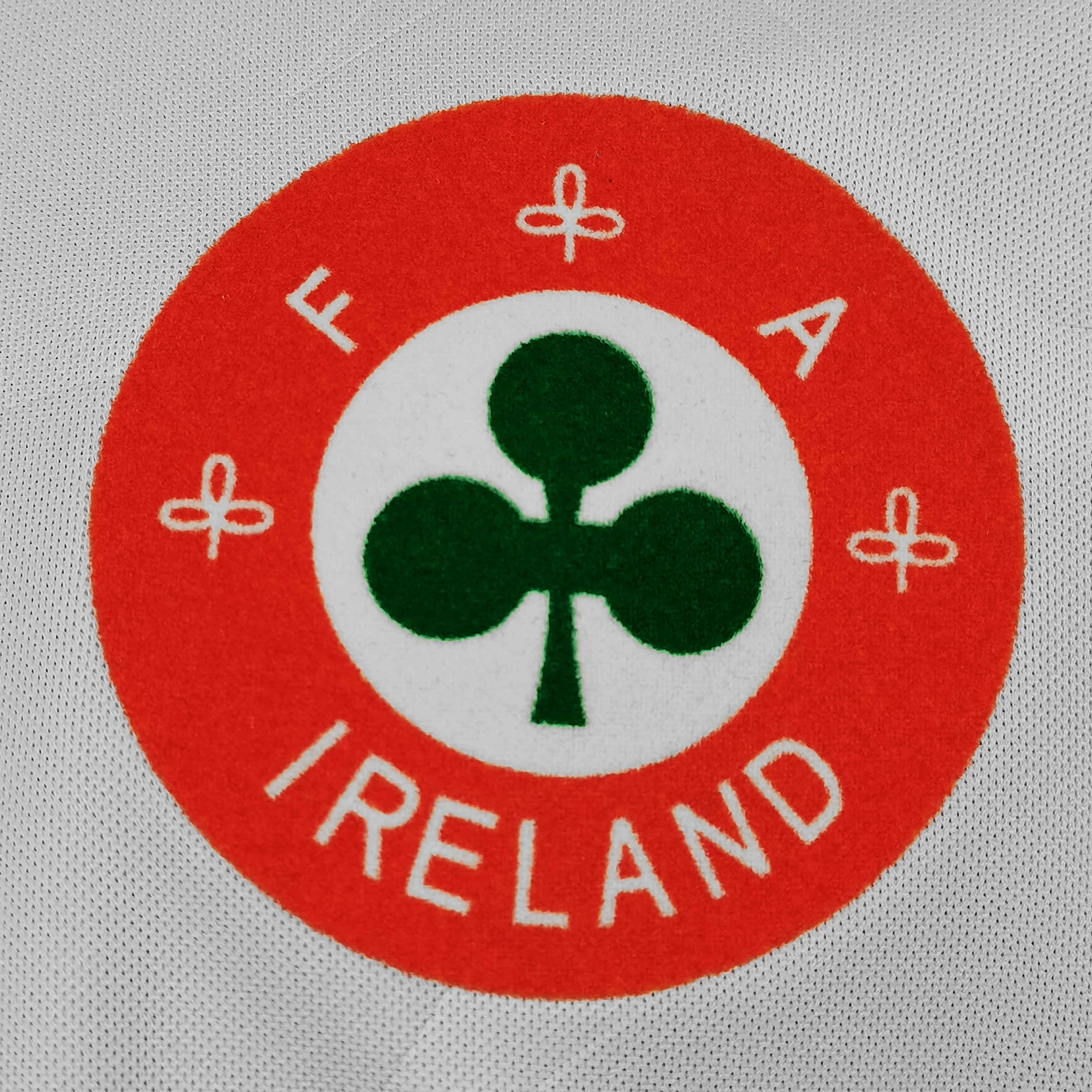 Higojerseys-Retro Ireland 1990 Away Jersey