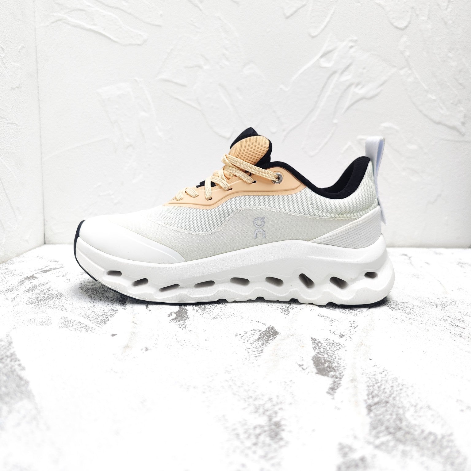 CLOUDTILT 2.0 SNEAKER PALE GRAY MIX PALE ORANGE CALFSKIN AND BREATHABLE MESH、mysite、Cacoeks