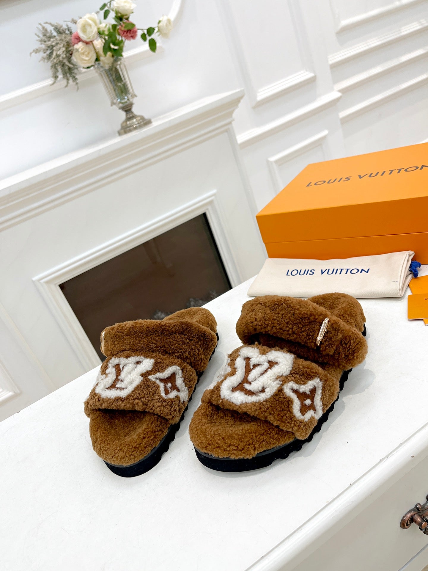 DAD SANDAL MULE IN CARAMEL BROWN MIX WHITE FLEECE、mysite、Cacoeks