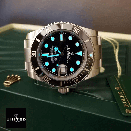 Rolex Submariner 116610ln-0001 Ceramic Black Dial Replica 8 Rolex Submariner Ceramic 116610ln-0001 Luminous Dial Replica on the Green Rolex Box