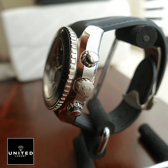 Omega Seamaster Black Leather Bracelet Replica Crown / Push Button