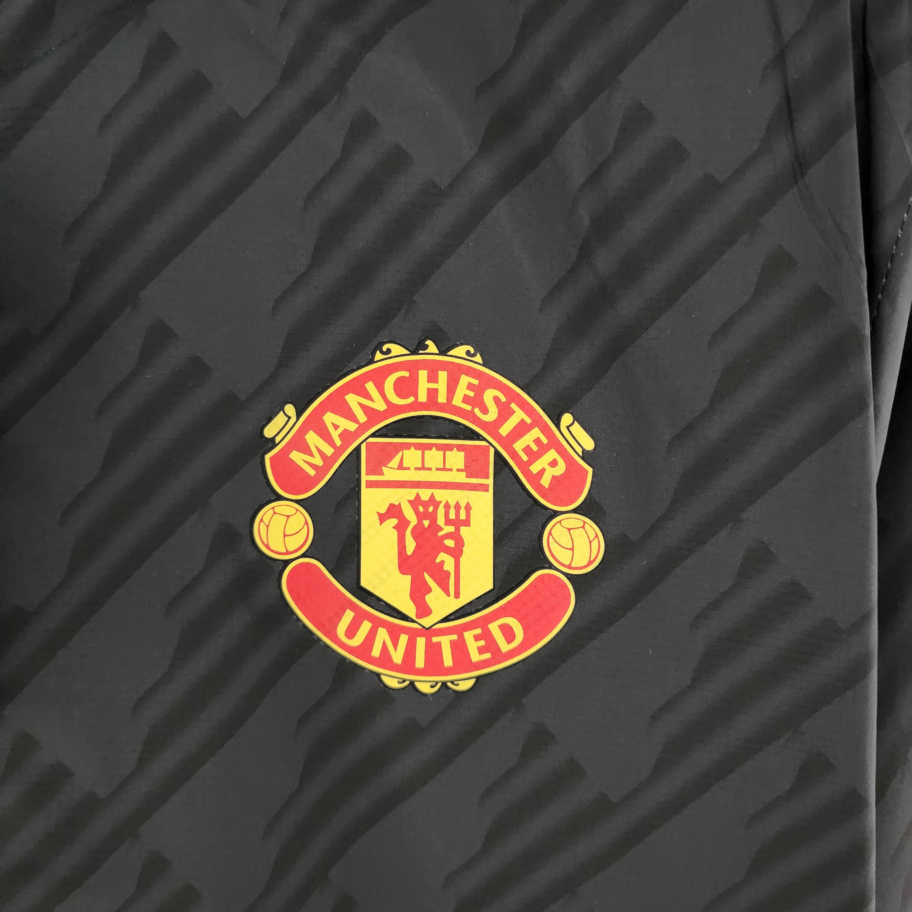 2022/2023 Manchester United Windbreaker Black Red Edge:football jersey mysite: unitedjerseyfootball 邓江浪:football